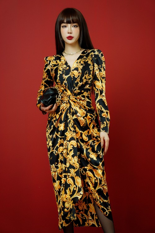 Sixdo Black Baroque Print Sarong Midi Silk Dress